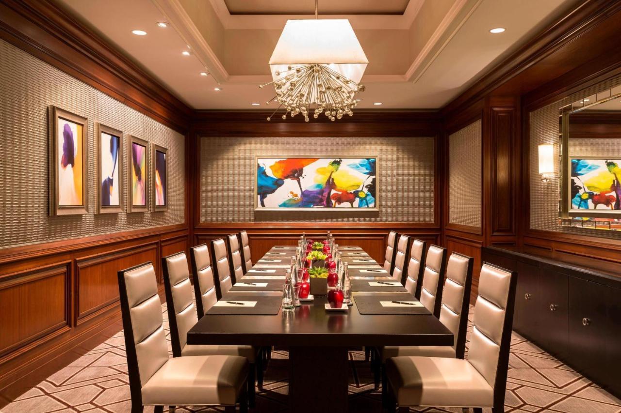 Hotel The Ritz-carlton, 4*