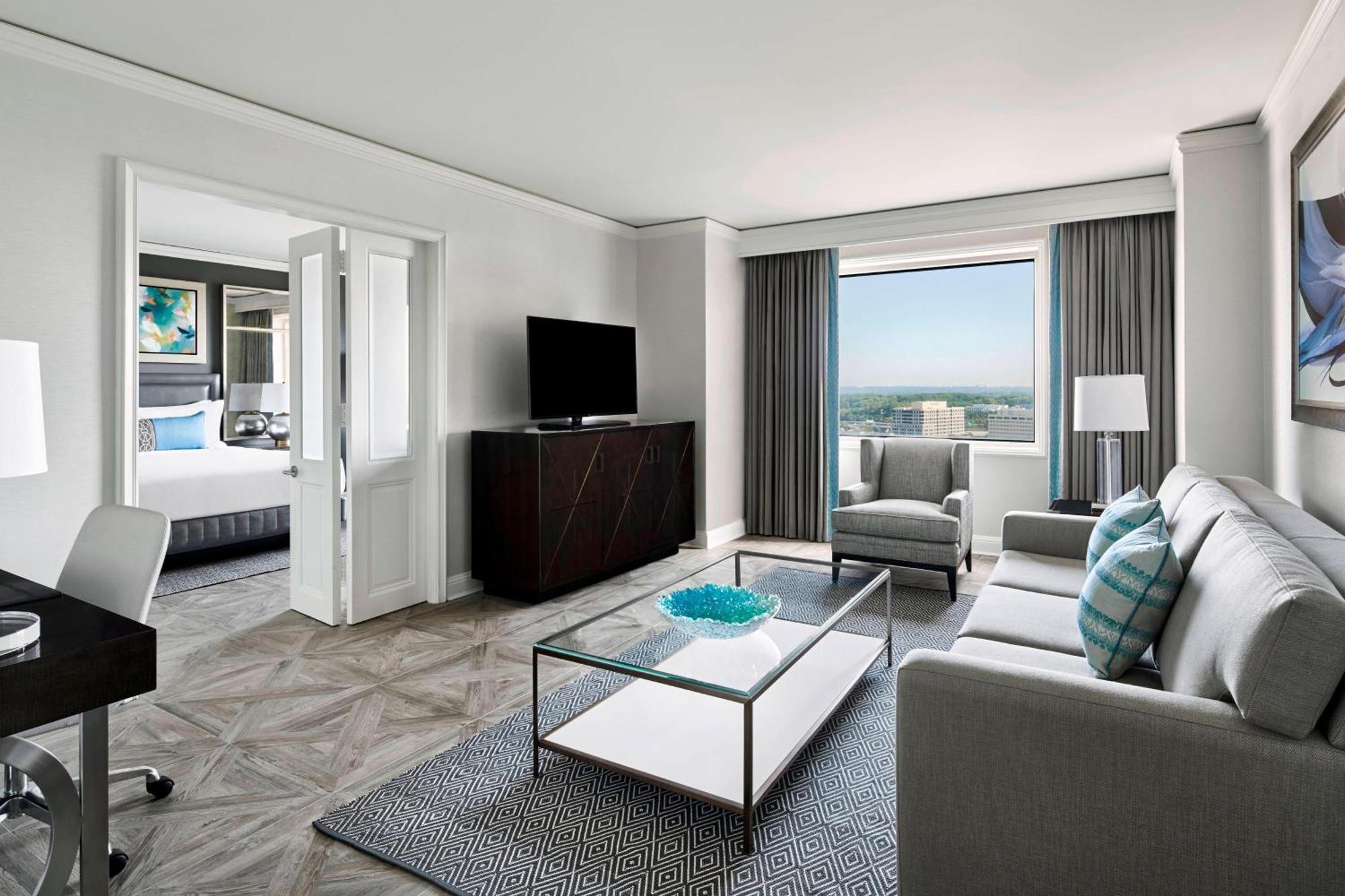 Hotel The Ritz-carlton, 4*
